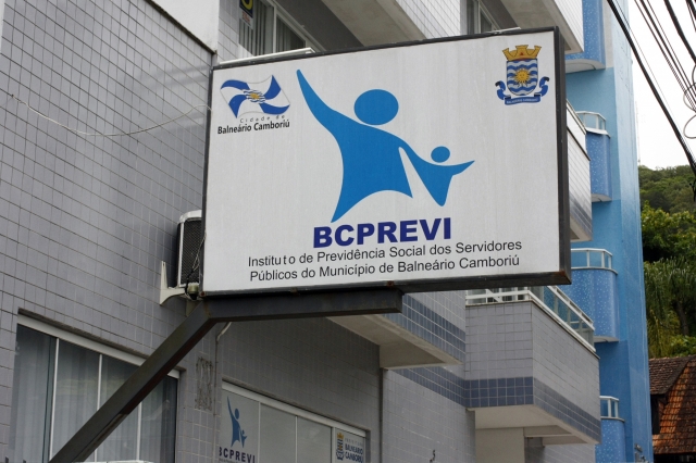 BCPREVI convoca aposentados para perícia